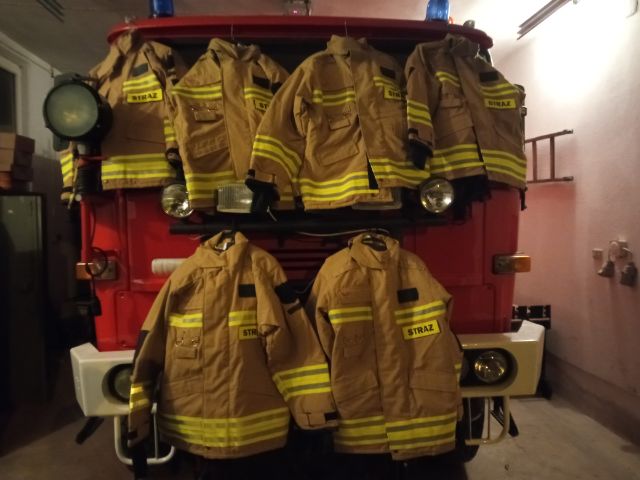 Miniturka artykułu: Ochotnicza Straż Pożarna w Brzozowym Kącie otrzymała wsparcie finansowe Fundacji PGE na zakup ubrań specjalnych